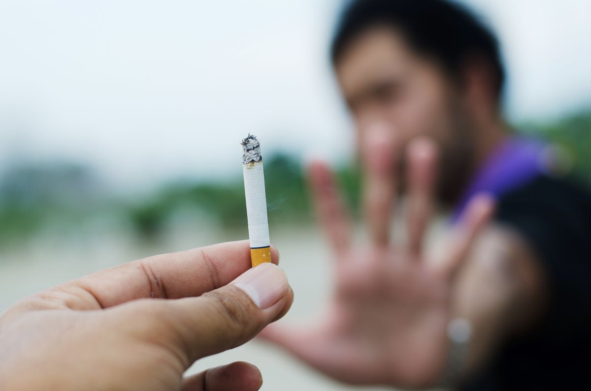 Ile ludzi pali papierosy?